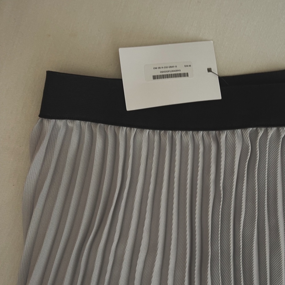 OAK + FORT pleated skirt